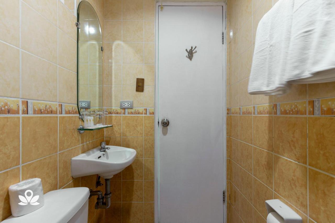 ZEN Rooms Roxas Avenue Davao City Buitenkant foto