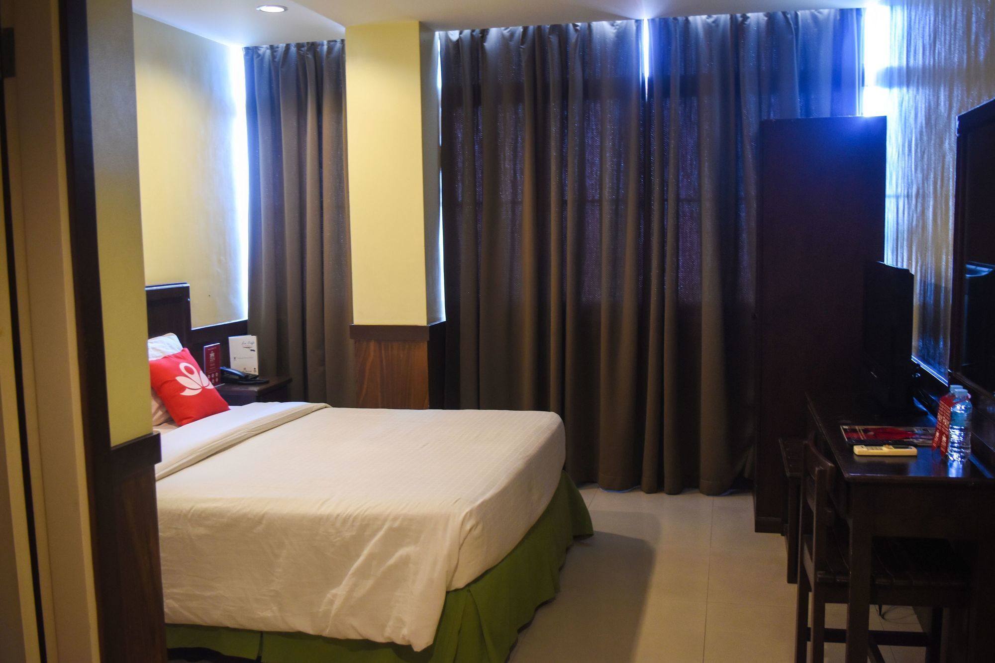 ZEN Rooms Roxas Avenue Davao City Buitenkant foto